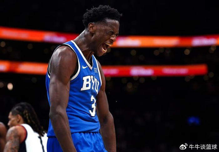 美媒模拟26届选秀前十：模板字母哥仅探花，状元模板科比、华子！