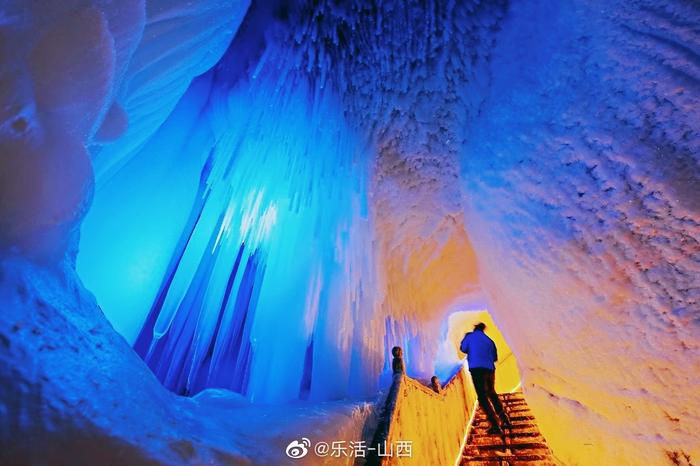 中国最大冰洞在山西忻州，旁边还有神奇“火山”
