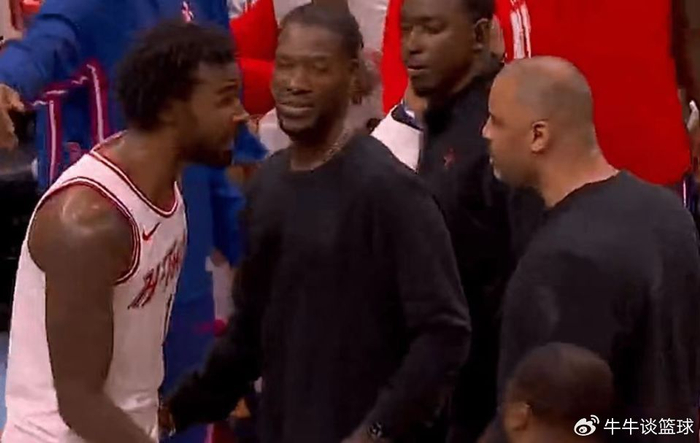 直接被驱逐！脾气太大，脏动作越来越多，还顶撞乌度卡，该送走了