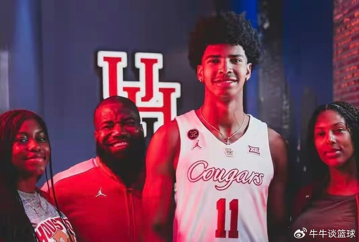 美媒模拟26届选秀前十：模板字母哥仅探花，状元模板科比、华子！