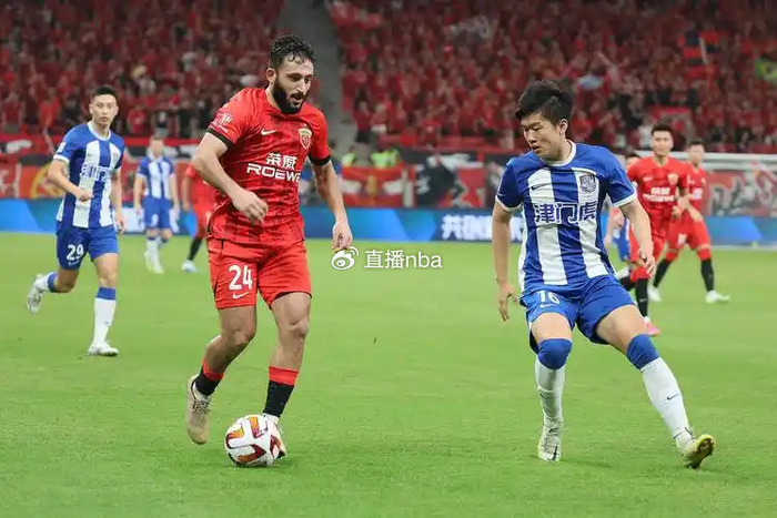 德转宣！港队三名外援拟续约，奥斯卡领衔，夺冠希望大增