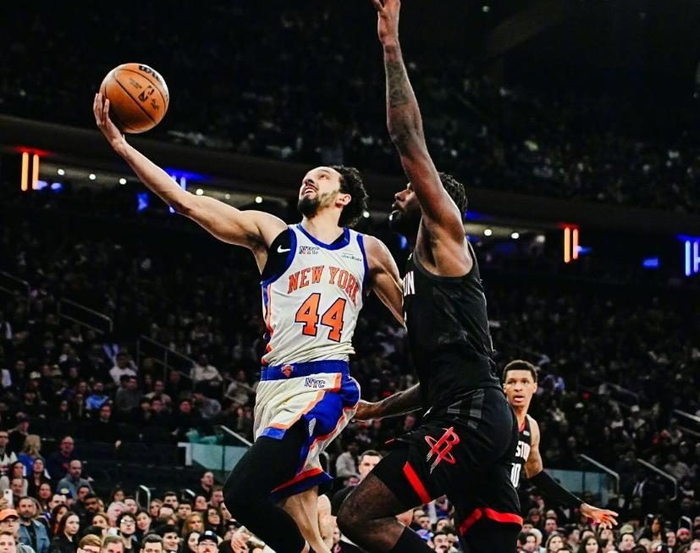 连爆4场冷门！西部彻底乱了，火箭渔翁得利，杜兰特要迎甜蜜赛程