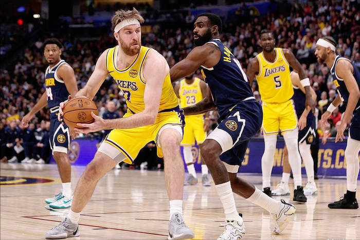 16分逆转！用掘金最怕的方式完成复仇，湖人此役堪称赛季转折之战