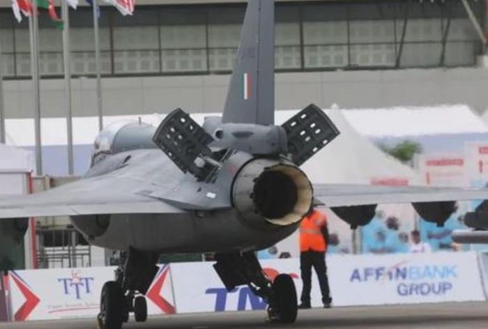 印度国防展开幕，耗时30年首次公开内部座舱，采用F35操作方式