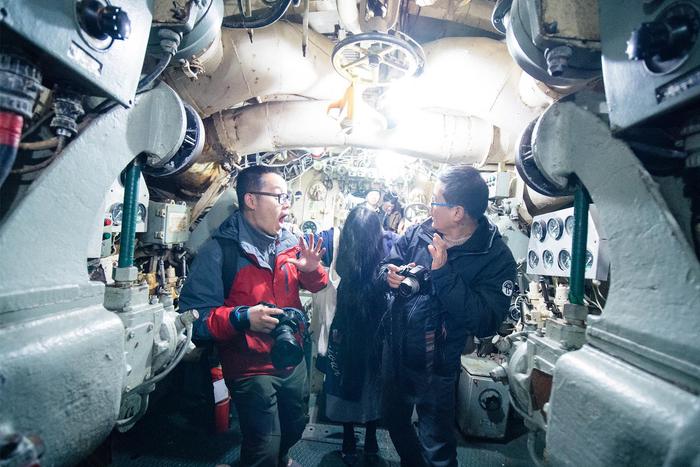 浙江唯一的潜艇观光基地，停泊在台州椒江上，游客可进入内部参观