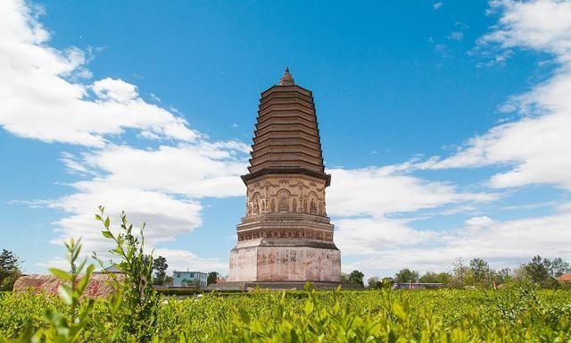 赤峰大明塔：我国第一大塔、第三高塔