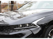 起亚K5新升级，配2.0L混动引擎，会火吗？网友：还看啥雅阁