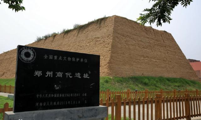 比殷墟更早的甲骨文出土，其中一个字，解开商朝重大历史谜团