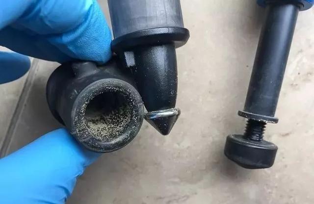 想让你的三脚架更“长寿”吗?给它好好洗个澡吧