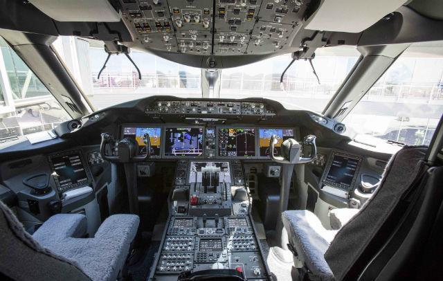 FAA发布适航指令要求解决787航电设备潜在数据显示故障