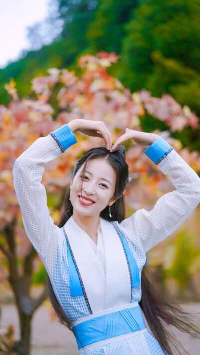 古装美女盘点，周雨彤干练，白鹿霸气，赵丽颖这个造型演周翡更好