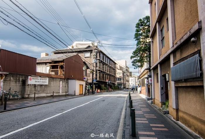 都说日本的街道很干净