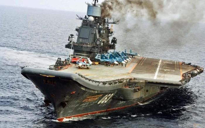 “库兹涅佐夫”号全面升级，将两个船坞打通连接，新战机有地方了