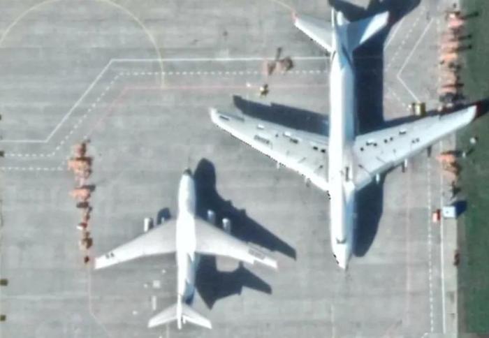 真强大！俄安-124战略运输机直飞中国，一次运回2500万个口罩！