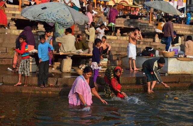 印度环境十分脏乱，恒河水细菌超标千倍，为何却几乎没有传染病？