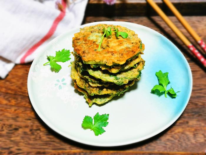 10分钟早餐主食，不揉面，不擀面，有菜有蛋，简单易做又好吃