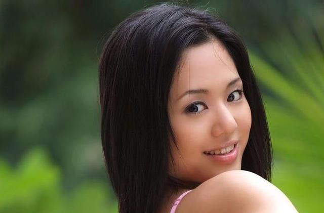 苍井空开始复工!一头金黄色靓丽秀发,宛如十八岁少女