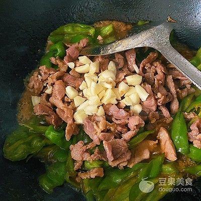 湘菜版辣椒炒肉的做法