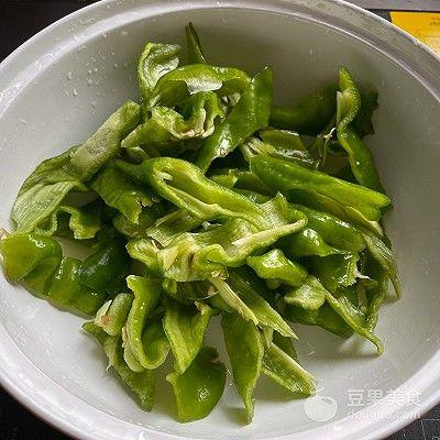 湘菜版辣椒炒肉的做法