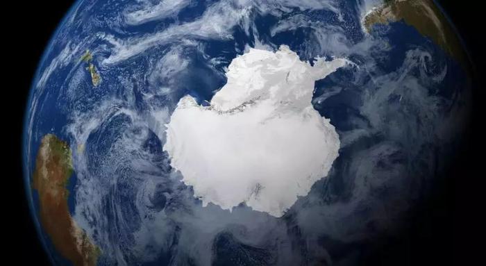 南极冰盖下，迄今为止最精确，陆地等高线地图出炉