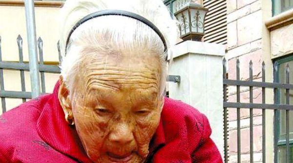 106岁老太太长寿方法很简单！一个以前多病的女人，靠善良长寿