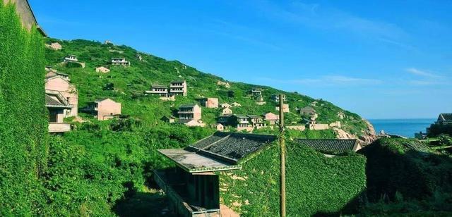 中国这座小岛被荒废20年，遍地是豪华的别墅，却无人居住！