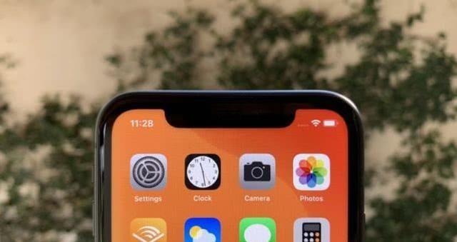 iOS14代码发现：无刘海iPhone，面部识别集成于边框？