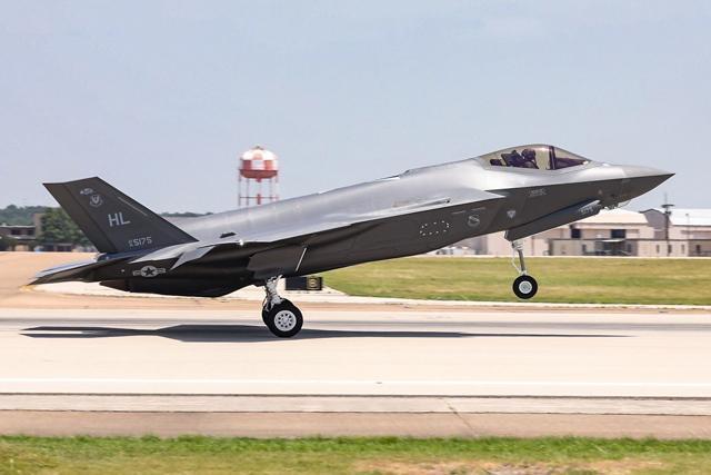 F-35战机年产将超过130架，各国争相采购，为何印度不感兴趣