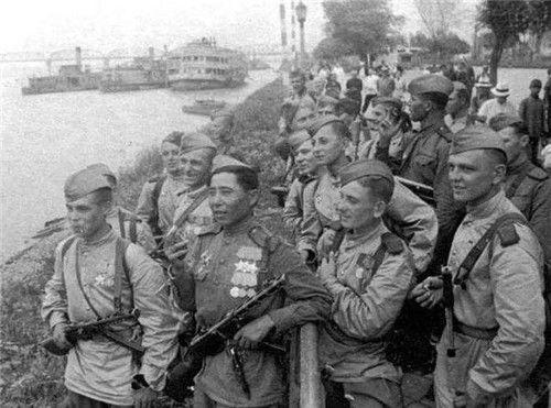 日本关东军在中国横行14年，为何苏军仅用15天，便将他们打跑了？