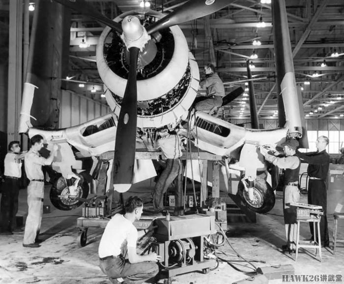 “海盗”温床：沃特-西科斯基工厂成片的F4U战斗机 场面蔚为壮观