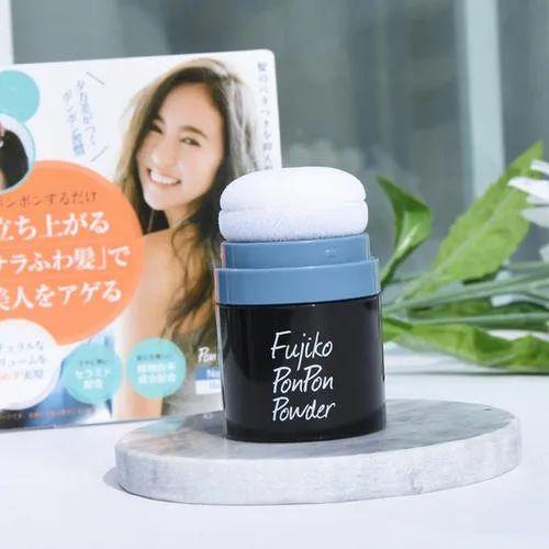 蓬松的头发火出了天际，我却被秦牛正威的旧照惊到了！