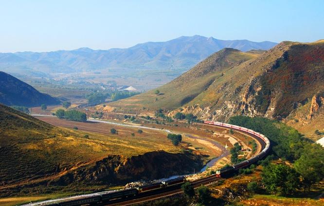 通向中国西北地区的铁路干线——京包铁路