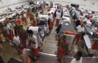 美国释放数千名狱囚应对疫情 多名狱警核酸检测阳性