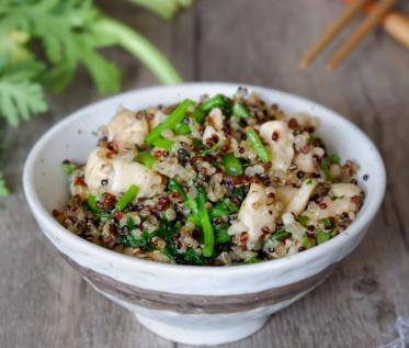 瘦身系列“茼蒿鸡肉藜麦饭、菠萝藜麦炒饭、南瓜藜麦饭”做法