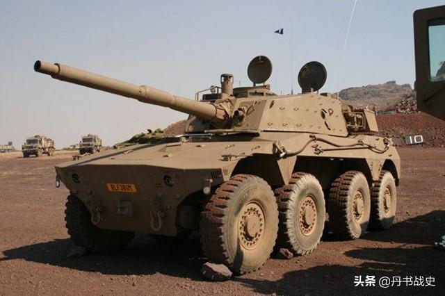 南非山猫装甲车，安装76毫米炮，为何T-62见了它都要小心？