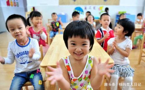 幼儿园老师往家长群发照片撤回，家长全都炸了，3/2的孩子退学了