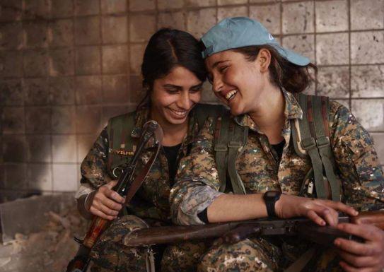 炸着叙利亚，土耳其又“斩首”库尔德头号女领导人，美国保护没用