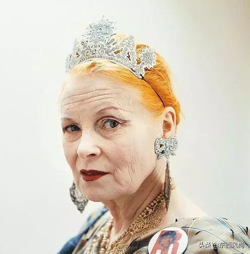 79岁“西太后”，曾经被封为“朋克教母”，是时尚女魔头鼻祖之一