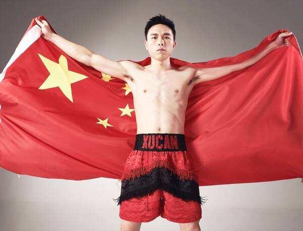 中国男女搏击世界冠军连麦，张伟丽：我拳打不过徐灿，但能锁死你