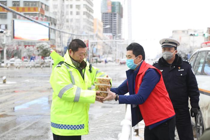 翟清林荣获2019年南阳市学雷锋志愿服务“优秀志愿者”称号