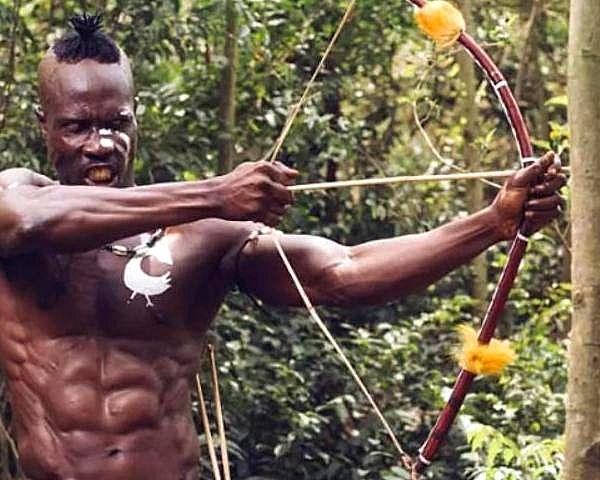 非洲最“强悍”的部落，男性八块腹肌真勇猛