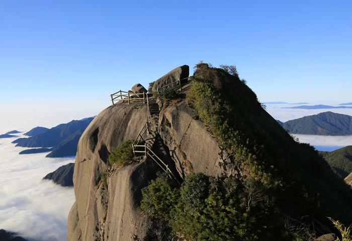 广西被忽略的一座山，是华南第一高峰，成为国家4A级景区