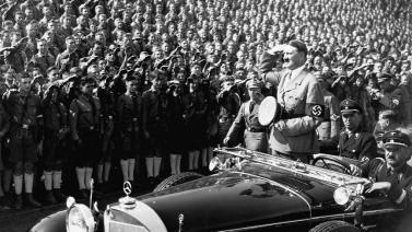 希特勒将掌控政权的手段用于指挥军队，如何影响战争进程？