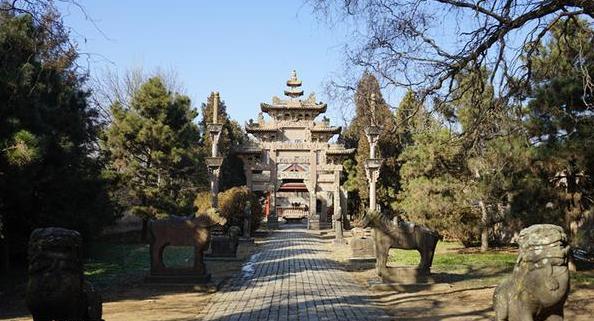 藏在陕西的“故宫”，距今已有300年历史，3000间房屋只剩2个院子