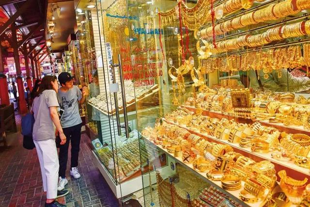印度的黄金很便宜，为何中国游客却基本不买？导游说出了根本原因