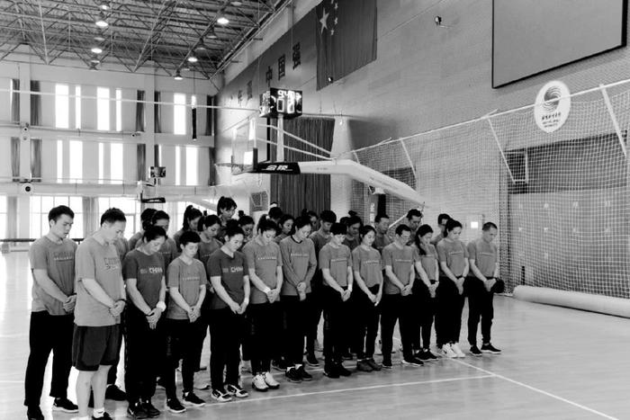 6支国家队向英雄致敬！是中国篮球的希望，奥运延期不影响训练