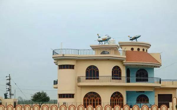 ​印度最土豪的村庄，每家屋顶都有“飞机”，又要开挂了吗？