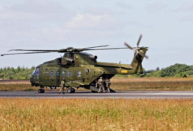欧洲航空工业实力的标杆——EH101直升机和NH90直升机