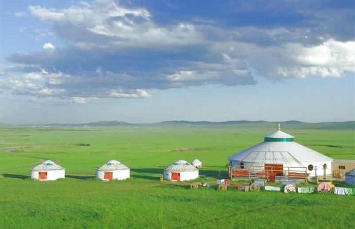 中国国内的蒙古族，会如何看待蒙古国，对这个国家是否有感情