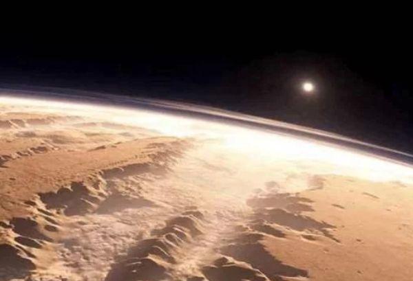 火星上出现巨石阵，或是高级文明现身，频繁变形引科学家担忧
